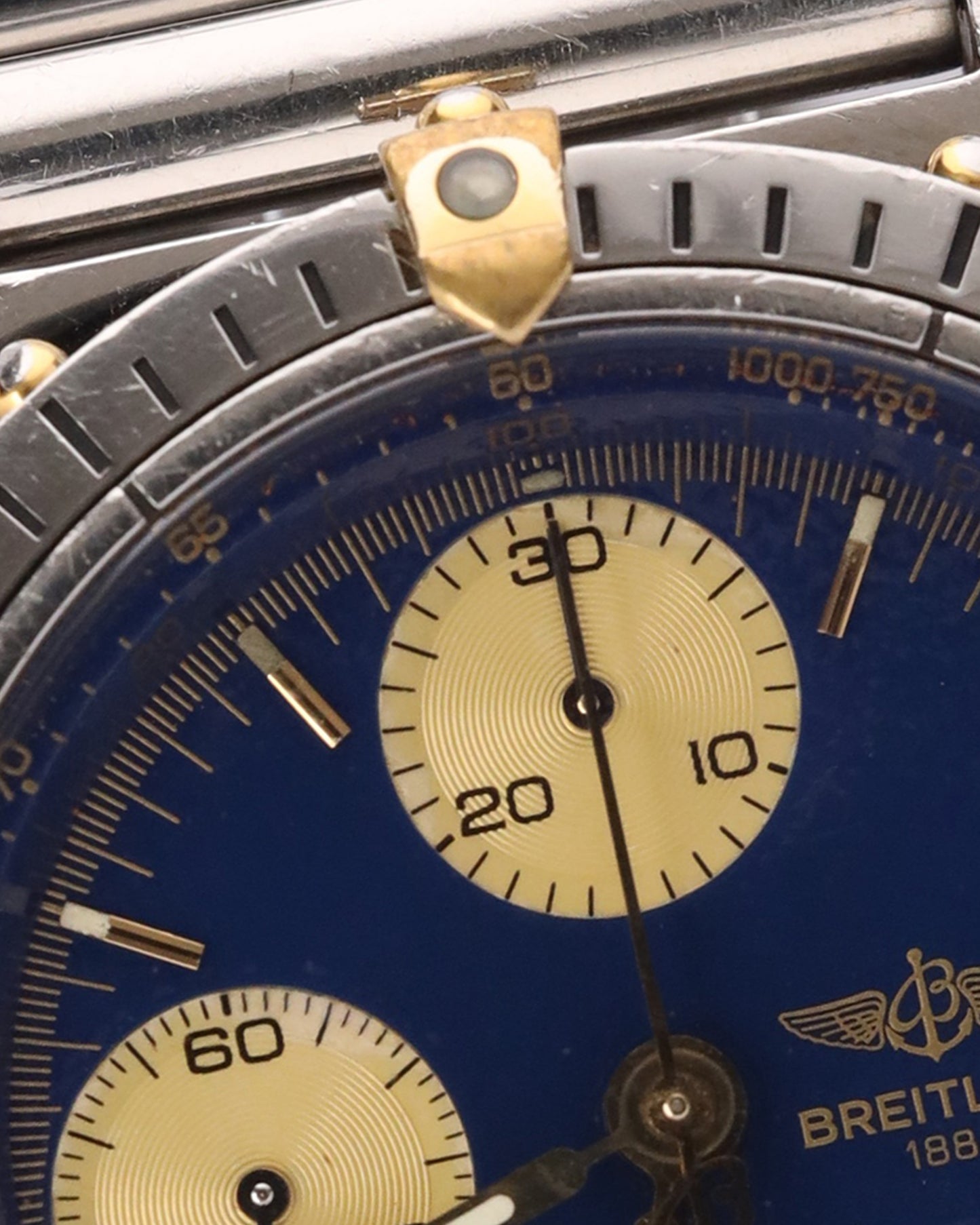 Breitling Chronomat B13048